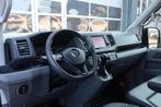 Volkswagen Crafter 35 2.0 TDI L3H2 AUT/ LED/ CAMERA/ ACC/ NA, Gebruikt, 4 cilinders, Wit, Bedrijf
