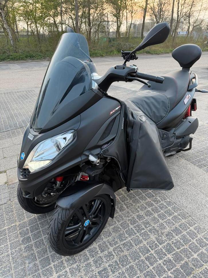 Piaggio MP3 300 – Lage km-stand 13.214 km – Topstaat!, Fietsen en Brommers, Scooters | Piaggio, Gebruikt, Overige modellen, Benzine