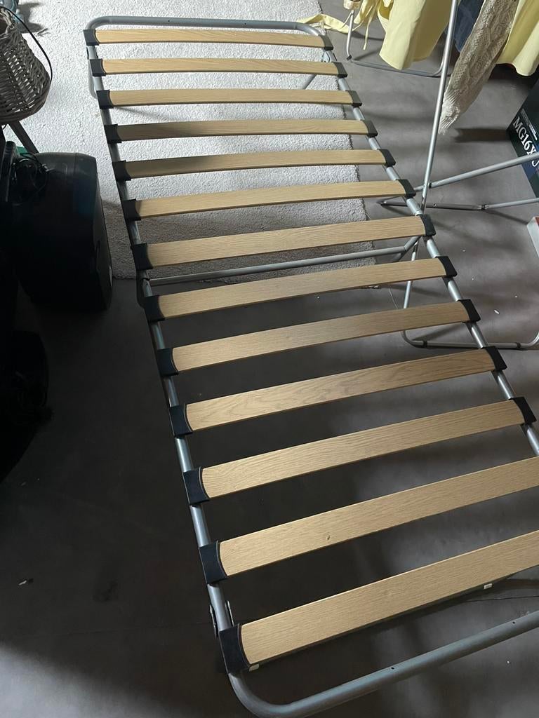 Opklapbaar logeerbed, Huis en Inrichting, Slaapkamer | Matrassen en Bedbodems, Eenpersoons, Zo goed als nieuw, 80 cm, 190 cm of minder