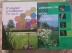Ecologisch groenbeheer & Vademecum wilde planten zgan, Ophalen, Zo goed als nieuw, IPC groene ruimte, Arie Koster