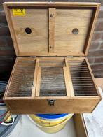 # Verschillende Vervoer kooitjes + Drink fles +houder, Ophalen, Gebruikt, Hout, Vogelkooi