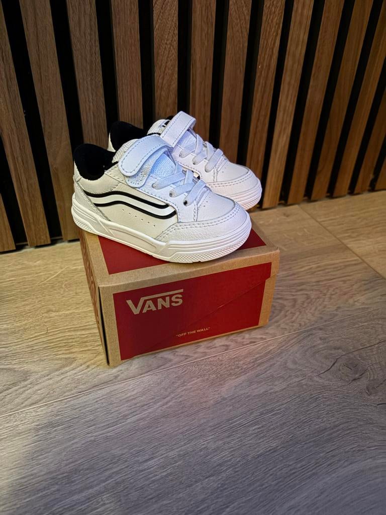 Witte Vans maat 22, Kinderen en Baby's, Babykleding | Schoentjes en Sokjes, Schoentjes, Jongetje of Meisje, Nieuw, Ophalen of Verzenden