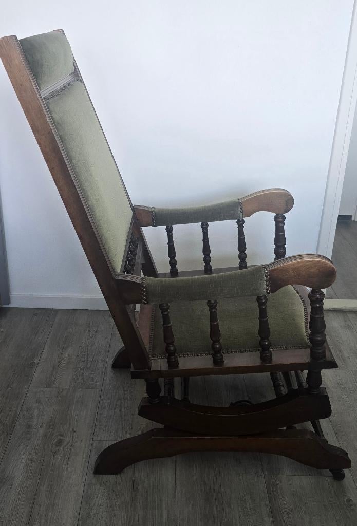 Vintage houten schommelstoel met groene bekleding, Ophalen, Gebruikt, Overige kleuren, Klassiek‑traditionele stijl
