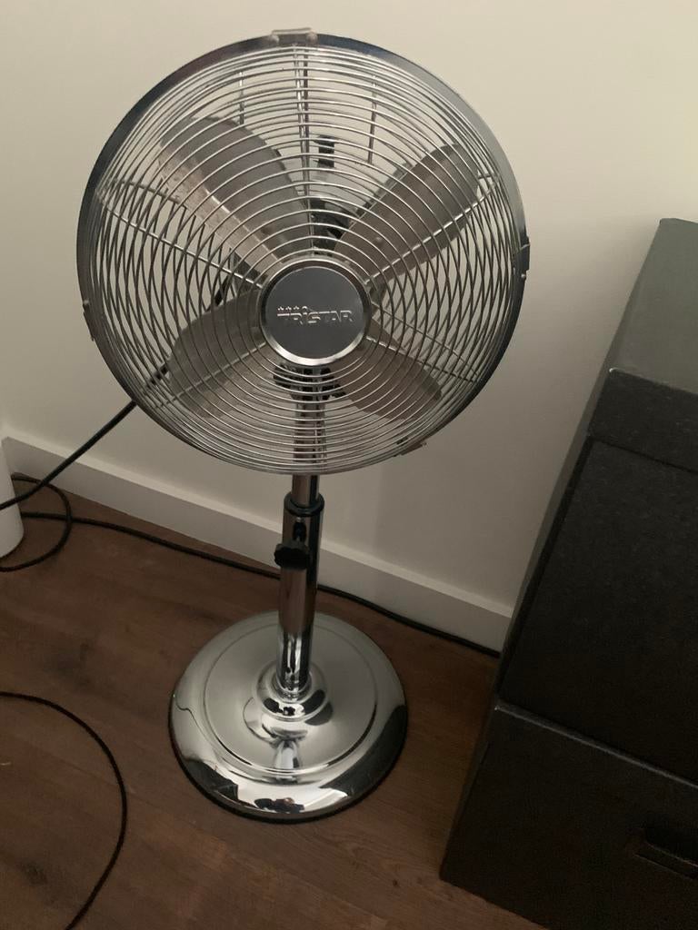 Ventilator staand chroom, Witgoed en Apparatuur, Ventilatoren, Ophalen, Zo goed als nieuw, Statiefventilator