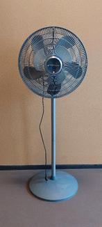 Stevige ventilator 100 watt, Witgoed en Apparatuur, Ventilatoren, Ophalen of Verzenden, Tafelventilator