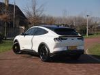 Ford Mustang Mach-E Extended RWD 98 kWh | SOH 93% | Panorama, Auto's, Ford, Gebruikt, 600 km, Wit, Mustang