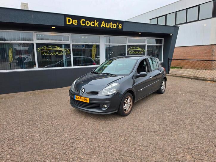 Renault Clio 1.4-16V Team Spirit/TREKHAAK, Auto's, Renault, Bedrijf, Te koop, Clio, ABS, Airbags, Airconditioning, Boordcomputer