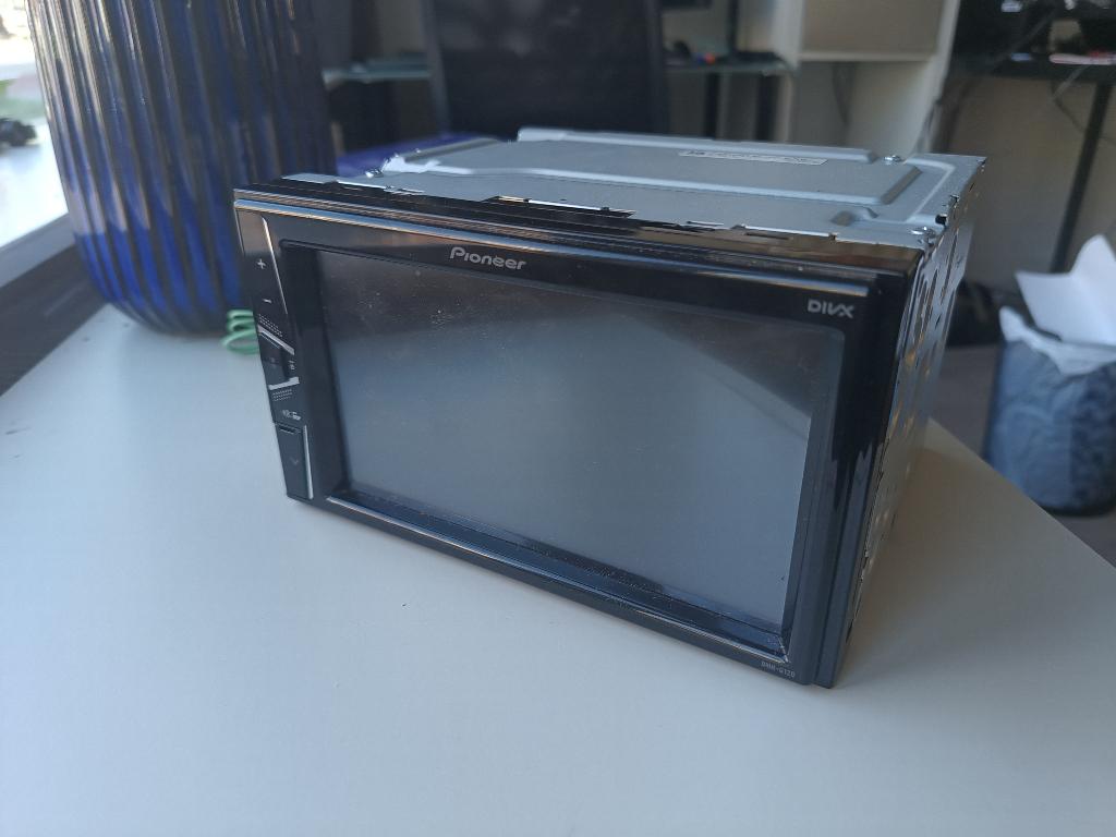 2 DIN autoradio met touchscreen, Ophalen, Zo goed als nieuw