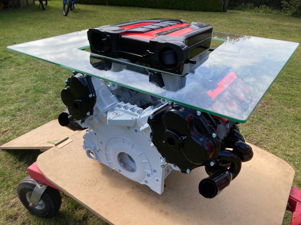 Audi R8 V8 Mancave, Ophalen, Gereviseerd, Ferrari