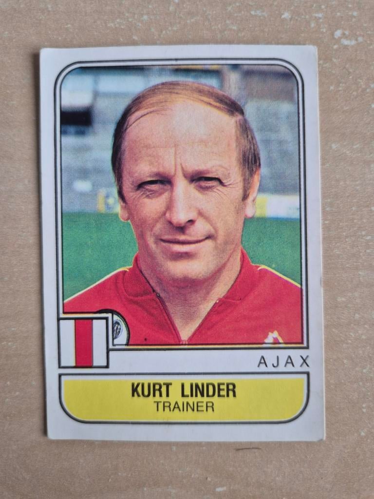 Panini Voetbal 82 Kurt Linder Ajax, Verzamelen, Sportartikelen en Voetbal, Ophalen of Verzenden, Zo goed als nieuw, Ajax, Poster, Plaatje of Sticker