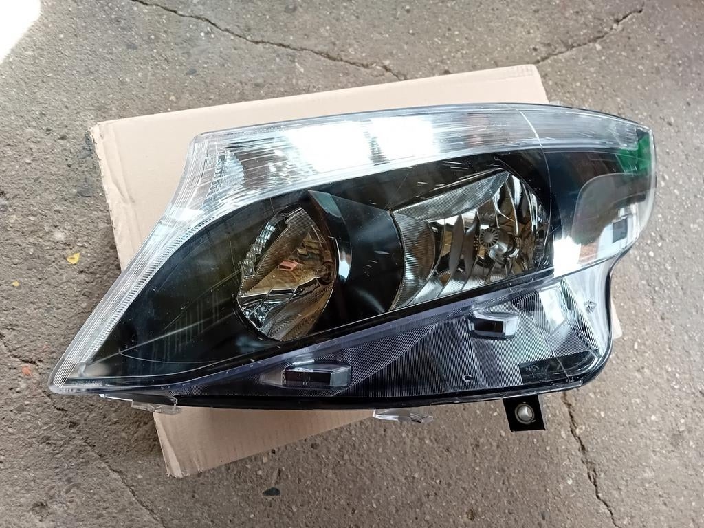 Mercedes Vito W447 koplamp Hella, Ophalen