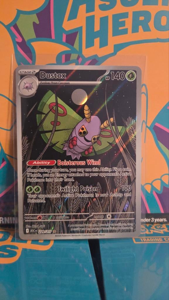 Dustox 220/217 illustration rare. Nm, Ophalen of Verzenden, Zo goed als nieuw, Losse kaart, Foil