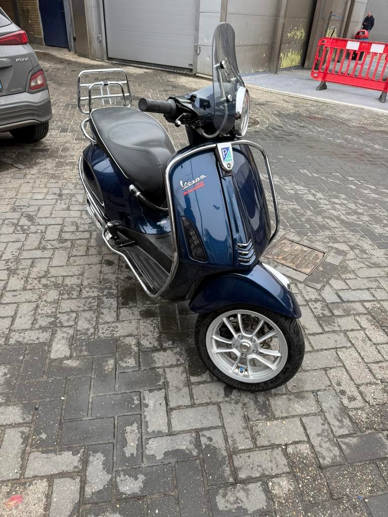Vespa Primavera 80cc Full Malossi, Ophalen, Zo goed als nieuw, Benzine, Overige modellen