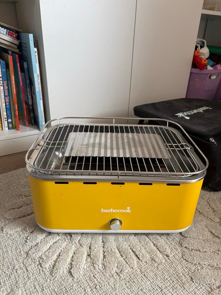 Barbecook Carlo tafelbarbecue - Geel, zo goed als nieuw, Ophalen, Zo goed als nieuw