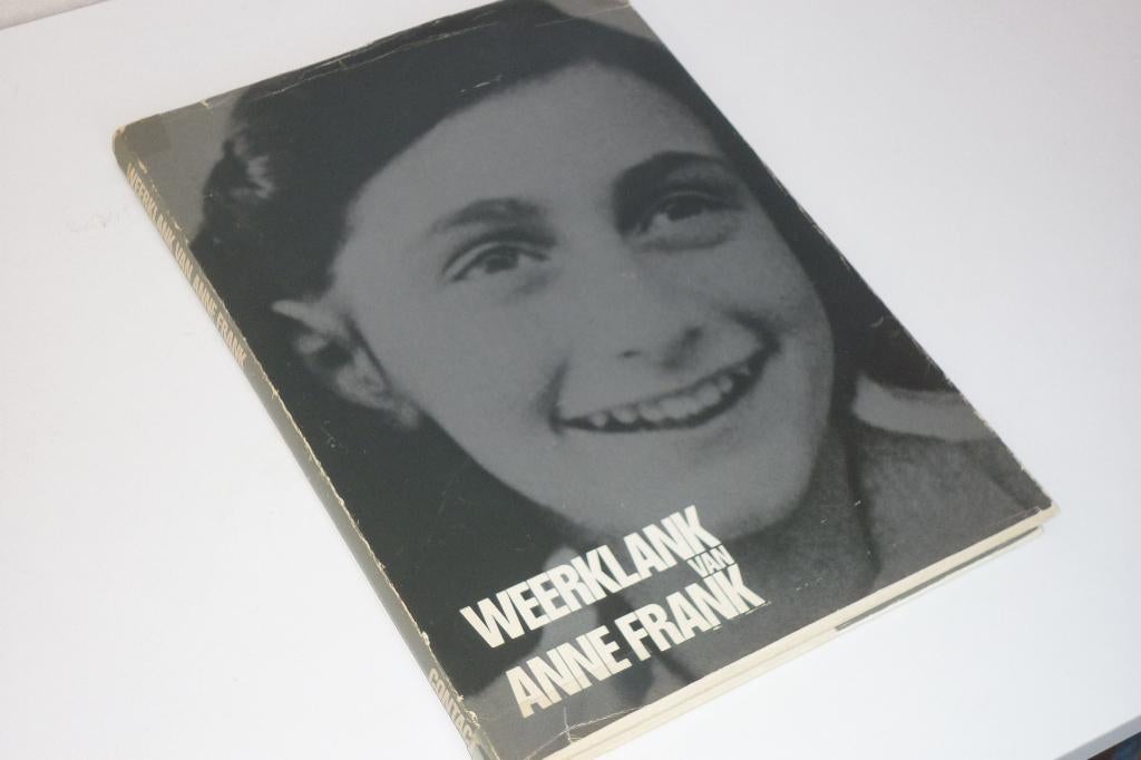 Weerklank van Anne Frank (Reacties en achtergronden), Ophalen of Verzenden, Tweede Wereldoorlog, Gelezen, Overige onderwerpen
