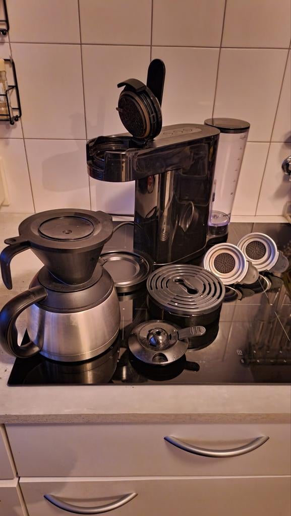 Philips Senseo Switch 2-in-1 Koffiezetapparaat Zwart, Witgoed en Apparatuur, Koffiezetapparaten, Ophalen, Afneembaar waterreservoir