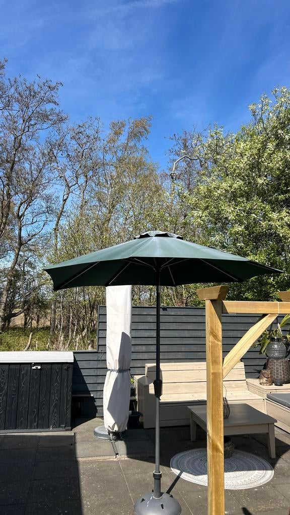 Parasol 2.25 doorsnee + parasolvoet, Tuin en Terras, Ophalen, Zo goed als nieuw, Minder dan 1 meter, Parasolvoet
