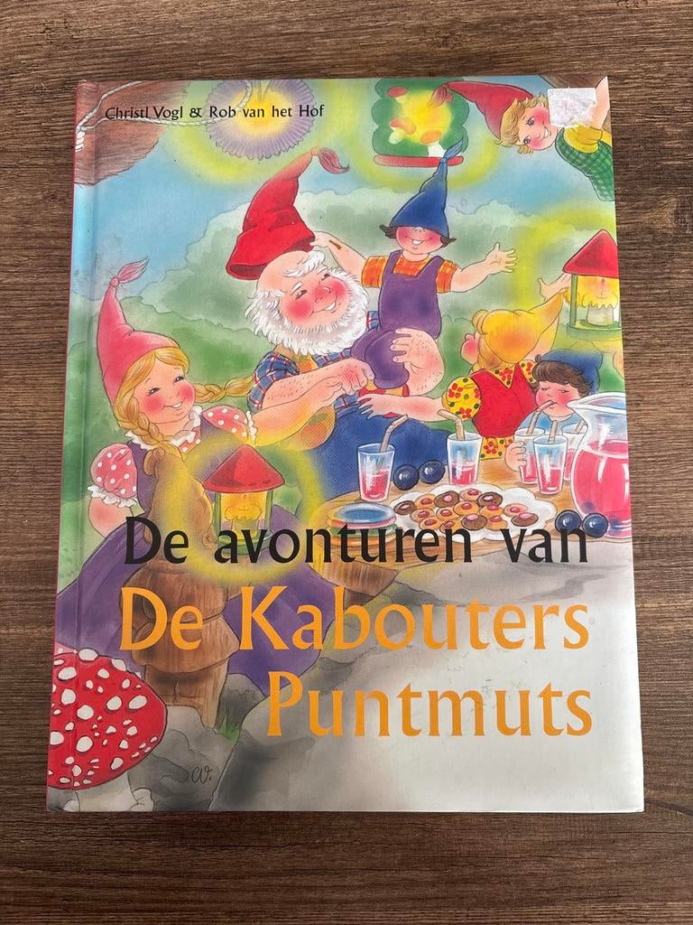 De avonturen van De Kabouters Puntmuts - Kinderboek, Ophalen of Verzenden, Zo goed als nieuw, Sprookjes