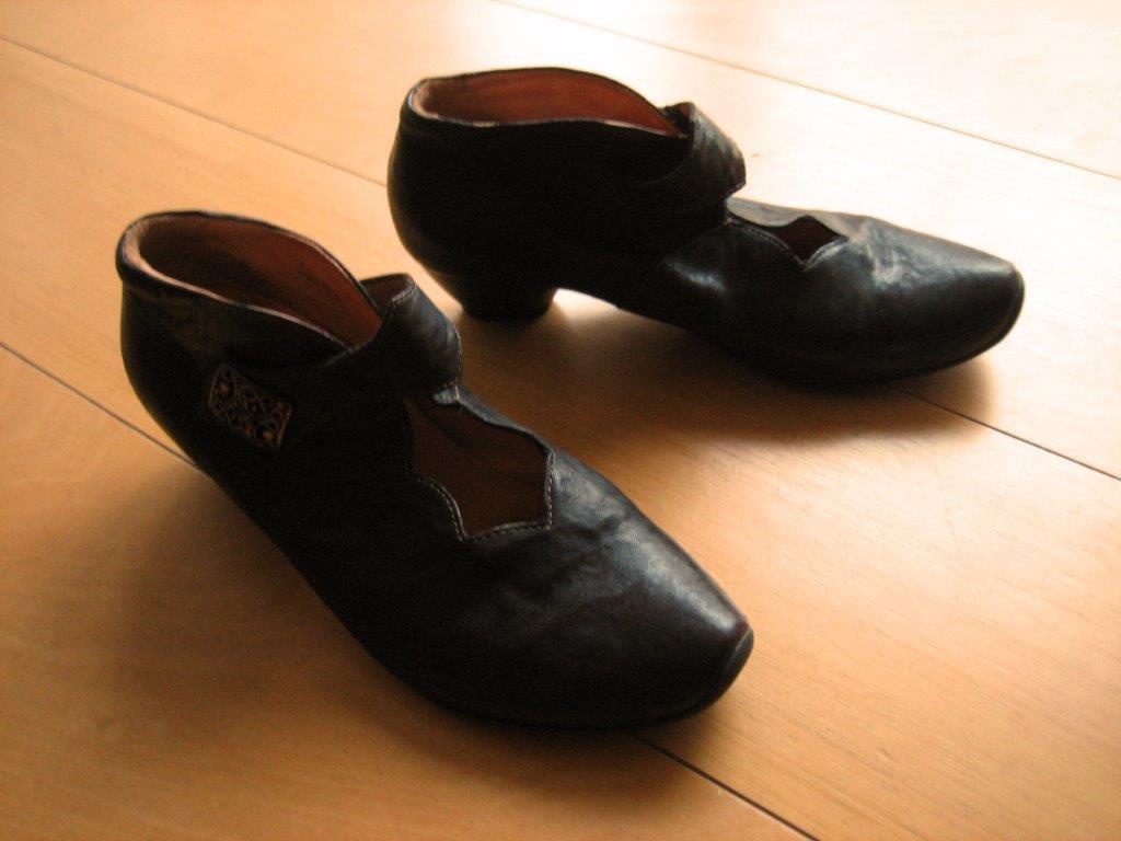 Mooie elegante zwart leren pumps THINK! 38 snazzeys, Kleding | Dames, Schoenen, Pumps, Verzenden, Zwart, Think!