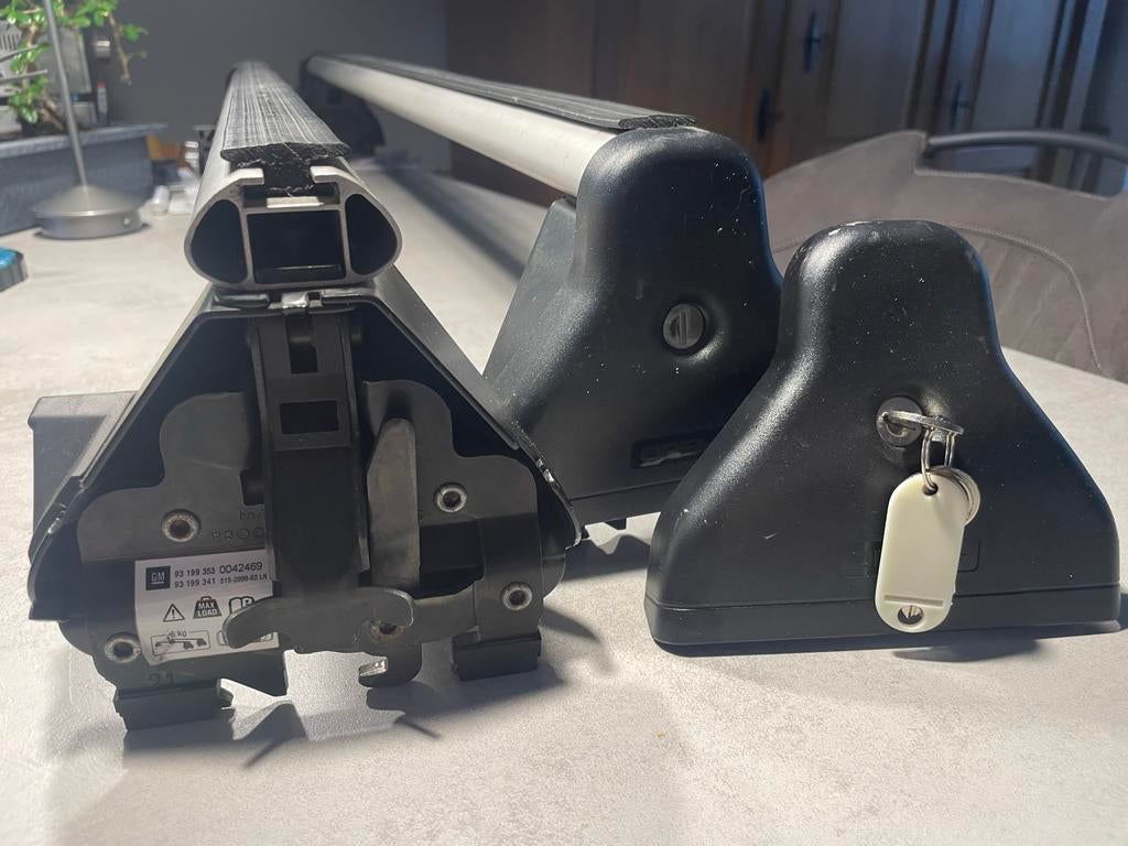 Allesdragers Opel Corsa D, met antislip rubber & afsluitbaar, Ophalen, Zo goed als nieuw