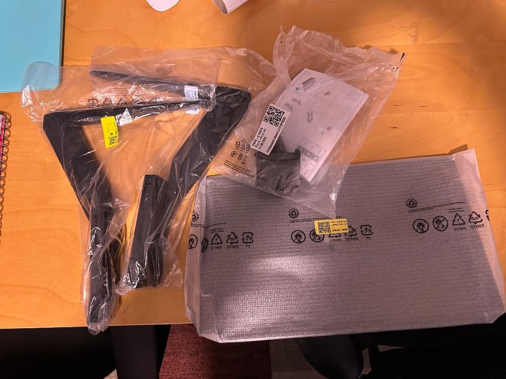 Samsung Stand Base    For QN65S90C Series TV, 50 Hz, Ophalen of Verzenden, Zo goed als nieuw, Samsung