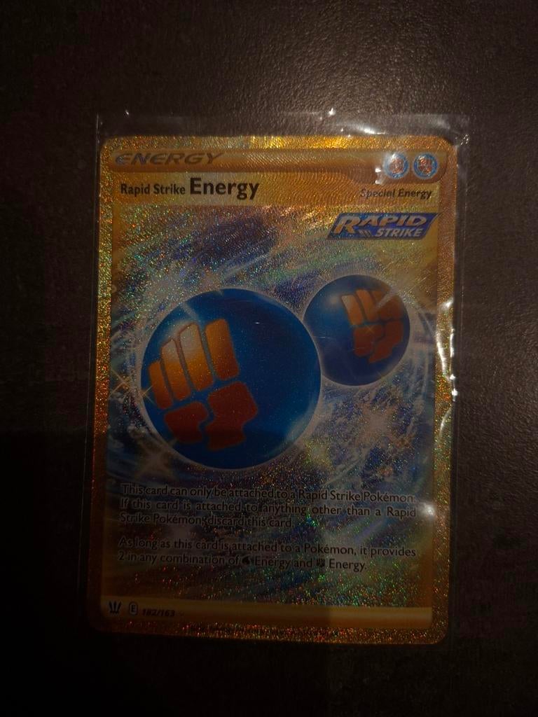 Rapid Strike Energy Gold Secret Rare Pokémon Kaart, Ophalen of Verzenden, Zo goed als nieuw, Losse kaart, Foil