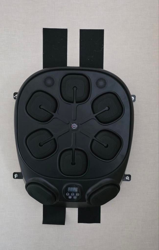 Inventus boksmachine 8 slagzones zgan bluetooth, Sport en Fitness, Boksen, Ophalen, Zo goed als nieuw, Bokshandschoenen