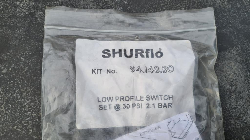 Drukschakelaar Shurflo 30 psi nr. 94.148.30
4 beschikbaar, Ophalen of Verzenden, Nieuw, Kombuis en Sanitair
