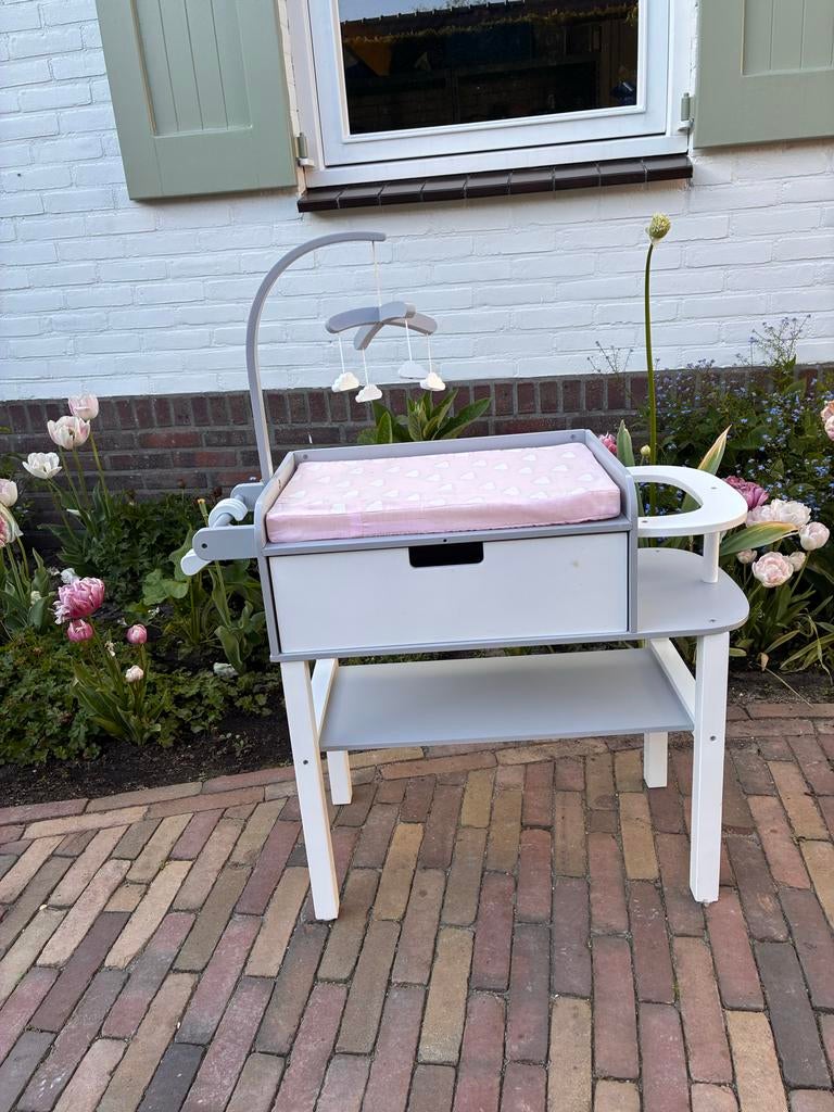 Mustekind Poppen Commode met Accessoires - Zo goed als nieuw, Ophalen, Zo goed als nieuw, Overige typen