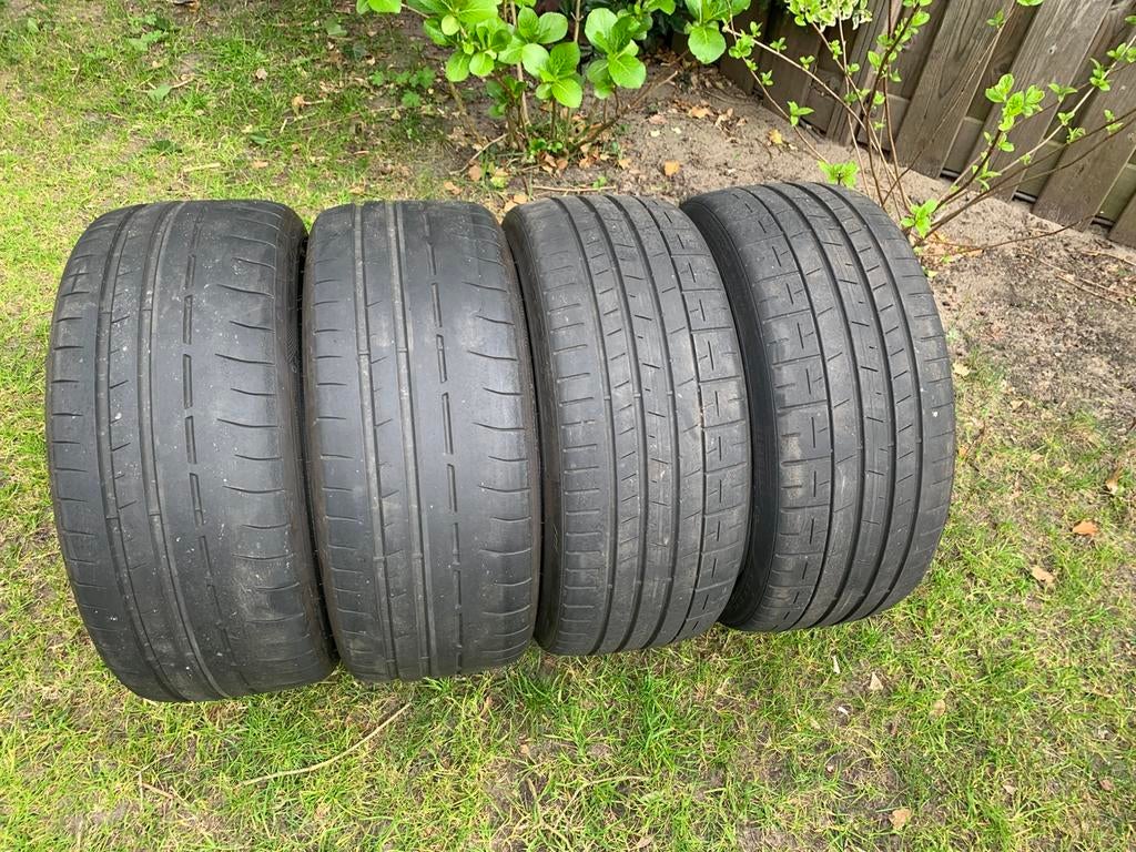 Vier prima banden 235 x 35 x 19, 235 mm, Band(en), Zomerbanden, Ophalen