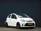 Toyota Aygo 1.0 VVT-i Access NETTE AUTO! APK T/M 4-3-2027! B, Voorwielaandrijving, Euro 5, Stof, Gebruikt