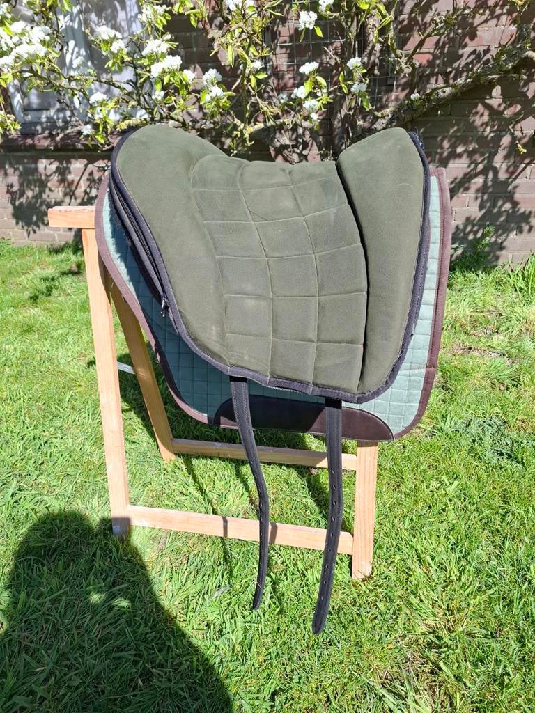 Grandeur Alcantara barebackpad en bijbehorende pad., Ophalen of Verzenden, Zo goed als nieuw, Recreatie