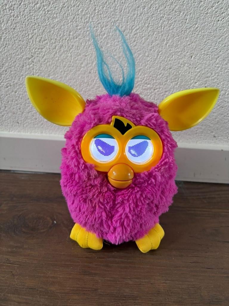 Furby Boom roze en geel Hasbro uit 2012, Kinderen en Baby's, Speelgoed | Knuffels en Pluche, Ophalen of Verzenden, Gebruikt, Overige typen