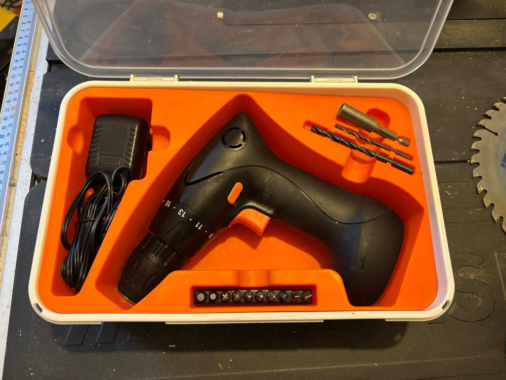 IKEA FIXA Boormachine/Schroefmachine met accessoires, Ophalen, Gebruikt, Variabele snelheid, Boor- en Schroefmachine