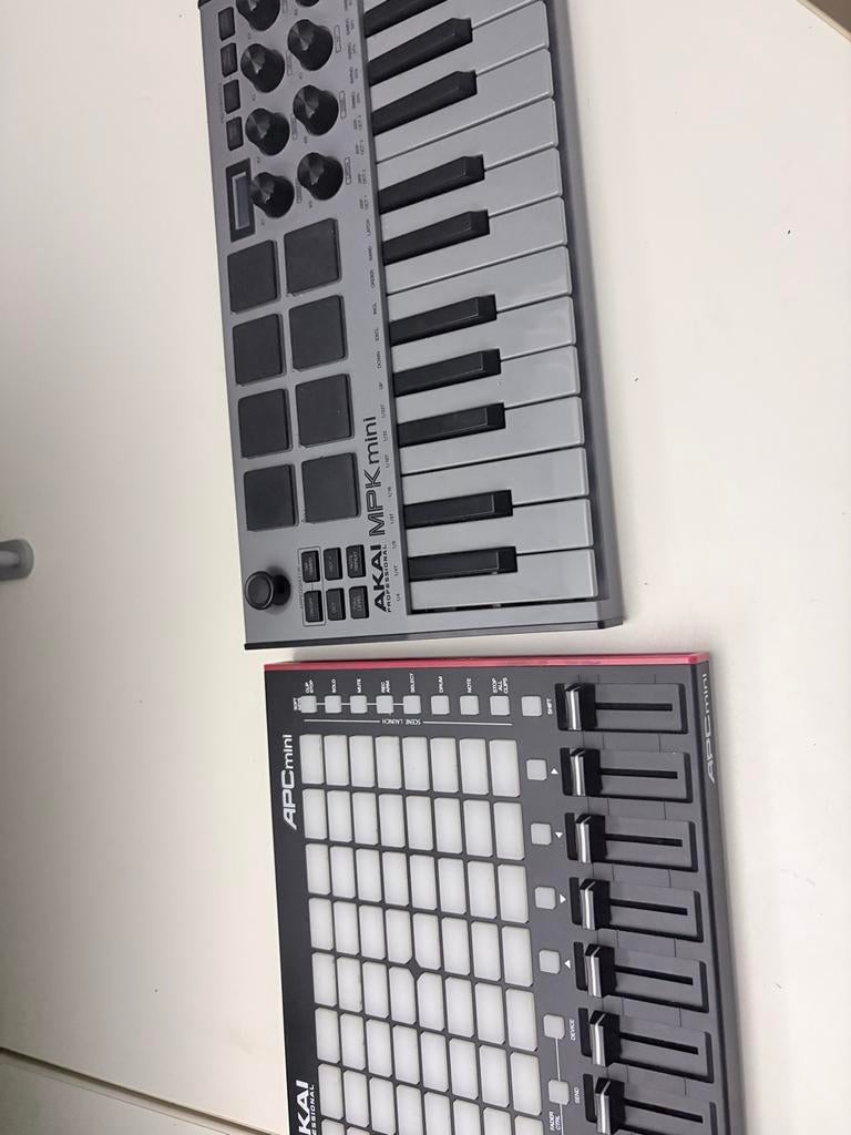 Akai APC Mini & Akai MPK Mini - Goede staat, Overige merken, Gebruikt, Met midi-aansluiting, Overige aantallen