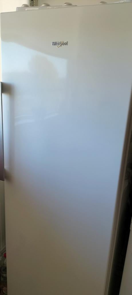 Ruime Whirlpool Koelkast, Witgoed en Apparatuur, Koelkasten en IJskasten, Ophalen, Zonder vriesvak, 200 liter of meer, 60 cm of meer