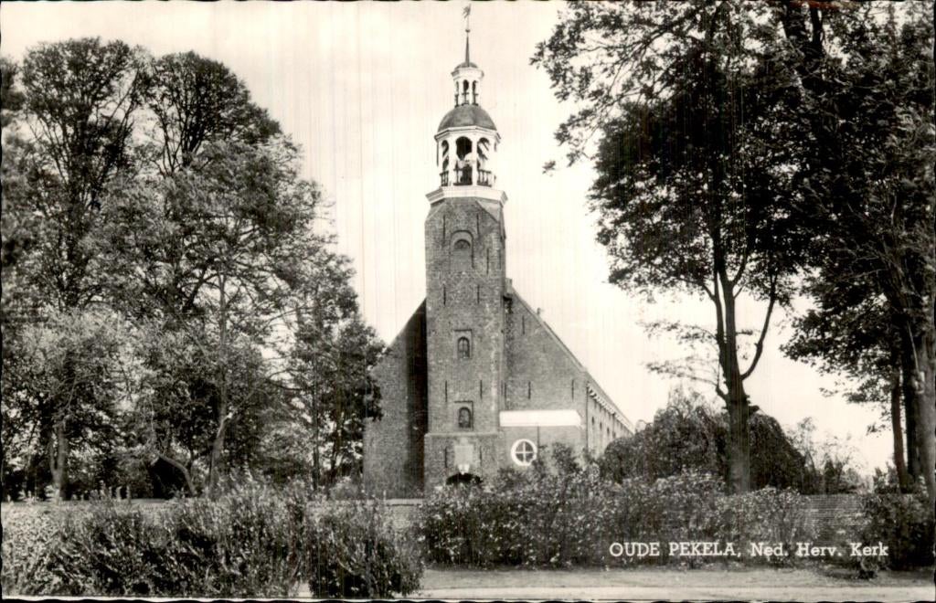 Oude Pekela - Ned. Herv. Kerk - Vooraanzicht, Ophalen of Verzenden, 1960 tot 1980, Ongelopen, Groningen