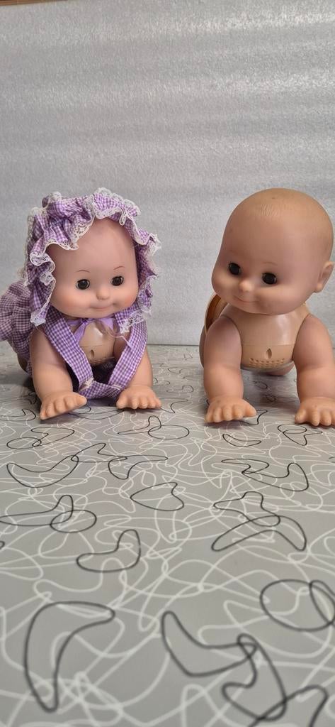 Kruipende Babypoppen met Geluid - Set van 2, Ophalen of Verzenden, Gebruikt, Babypop
