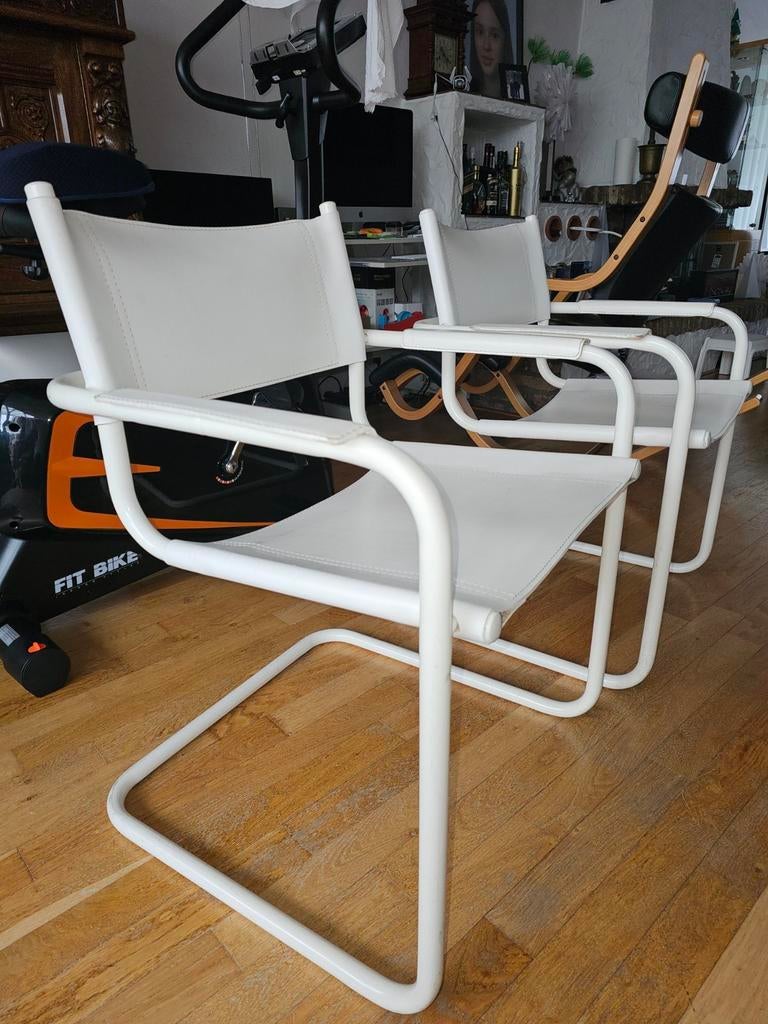 2 Bauhaus design stoelen Mart Stam - Buisframe wit leer, Gebruikt, Wit, Ophalen of Verzenden, Leer