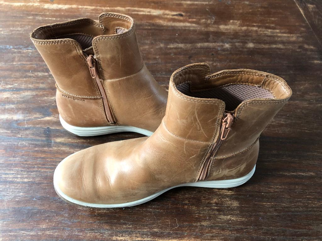 ECCO dames laarsjes maat 38, Kleding | Dames, Schoenen, Ecco, Bruin, Ophalen of Verzenden, Zo goed als nieuw