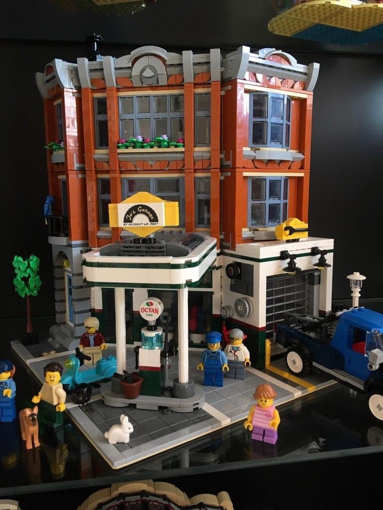 Lego 10264 corner garage, Kinderen en Baby's, Speelgoed | Duplo en Lego, Lego, Ophalen of Verzenden, Zo goed als nieuw, Creator