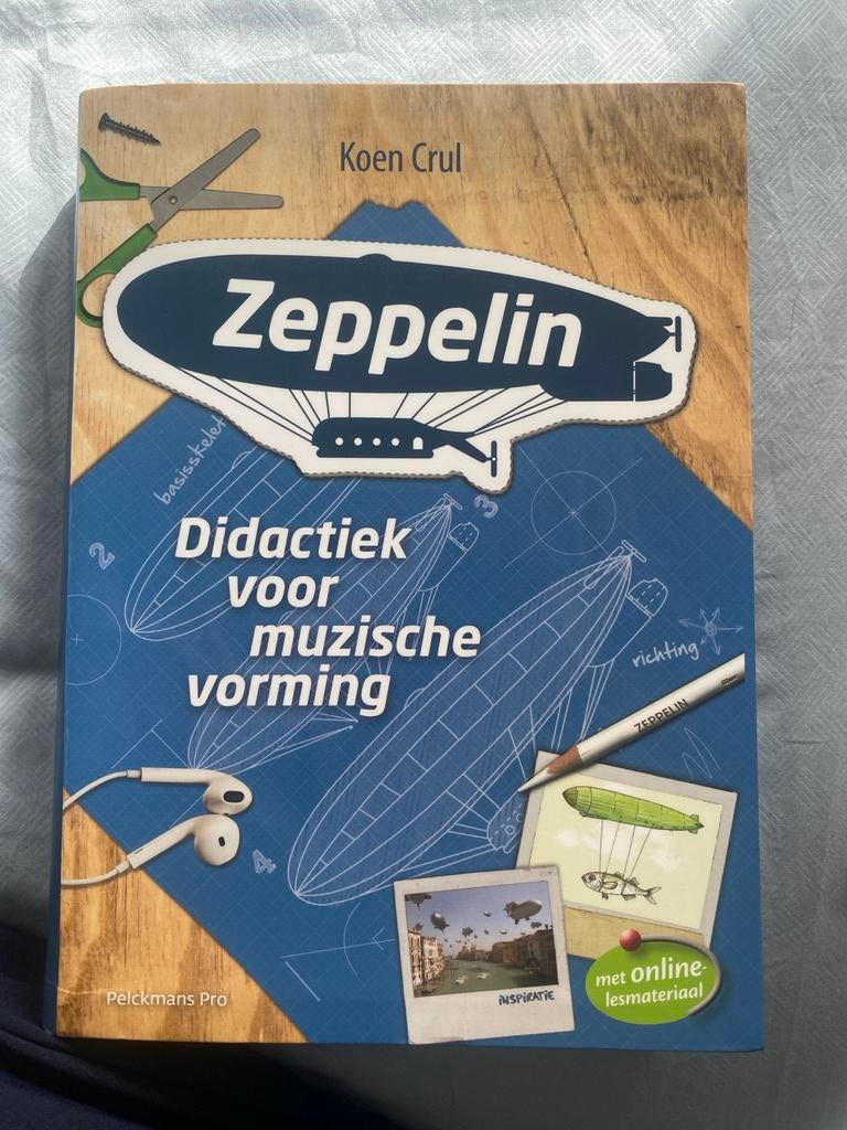 Zeppelin: Didactiek voor muzische vorming - Koen Crul, Boeken, Studieboeken en Cursussen, Ophalen of Verzenden, Alpha, Zo goed als nieuw