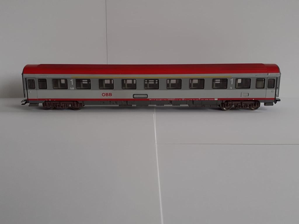 Roco sneltreinrijtuig OBB, Gebruikt, Gelijkstroom, Wagon, Ophalen of Verzenden