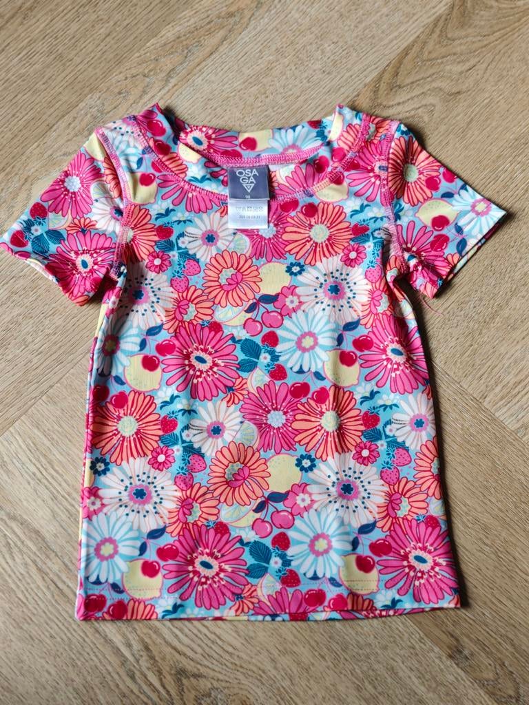 Leuk UV T-shirt, Maat 98, Osaga, Ophalen of Verzenden, Zo goed als nieuw