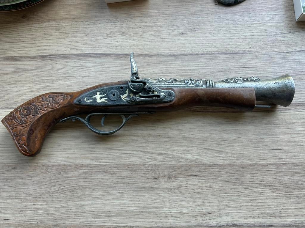 Mooi bewerkte replica Spaans geweer / pistool, Ophalen of Verzenden, Overige soorten
