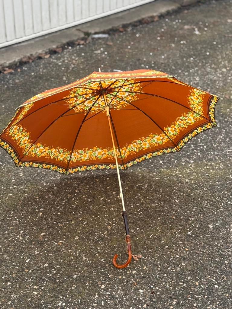Retro paraplu, Sieraden, Tassen en Uiterlijk, Paraplu's, Ophalen of Verzenden, Gebruikt