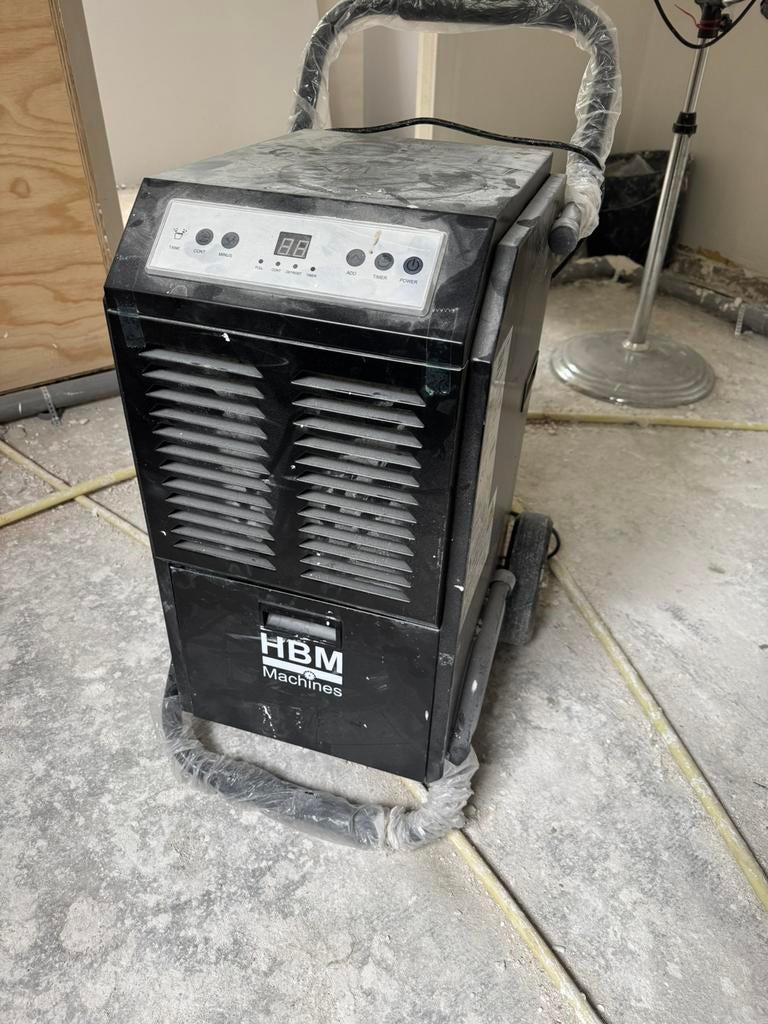 HBM bouwdroger, Ophalen, Zo goed als nieuw