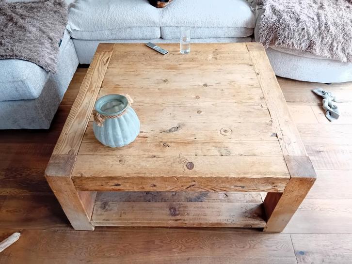 Oude grenen salontafel - zware kwaliteit 100x100x45cm, Huis en Inrichting, Tafels | Salontafels, Gebruikt, Minder dan 50 cm, 50 tot 100 cm