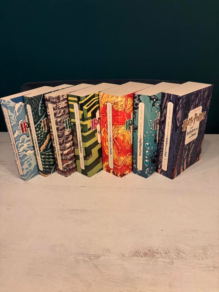 Harry Potter complete serie - Harmonie pocket - J.K. Rowling, Boeken, Ophalen of Verzenden, Zo goed als nieuw