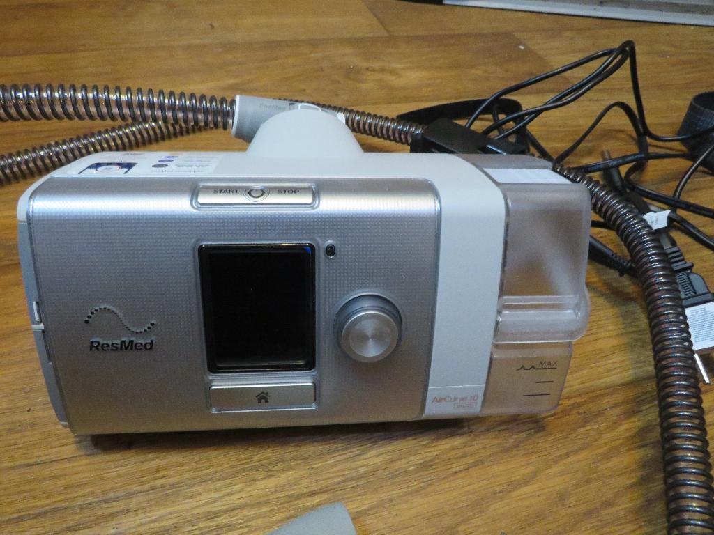 Resmed  AirCurve 10 vauto model 37164 BiLevel Device, Ophalen, Gebruikt